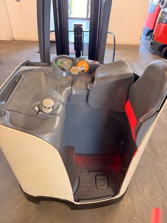 2018 CROWN, dovoz USA — foto 4 z 4