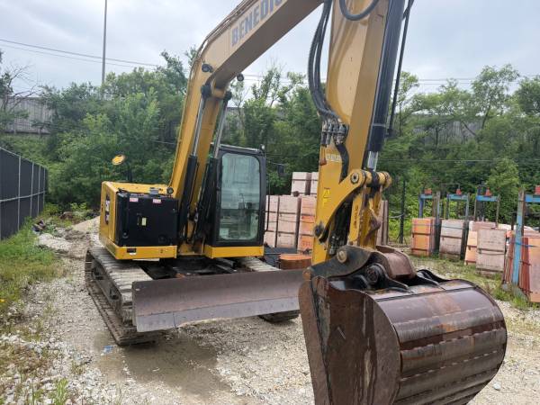 Caterpillar 310, dovoz USA — foto 2 z 5