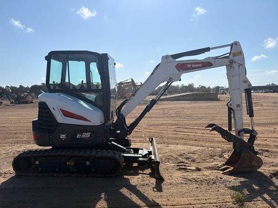 Bobcat E35, dovoz USA — foto 4 z 5