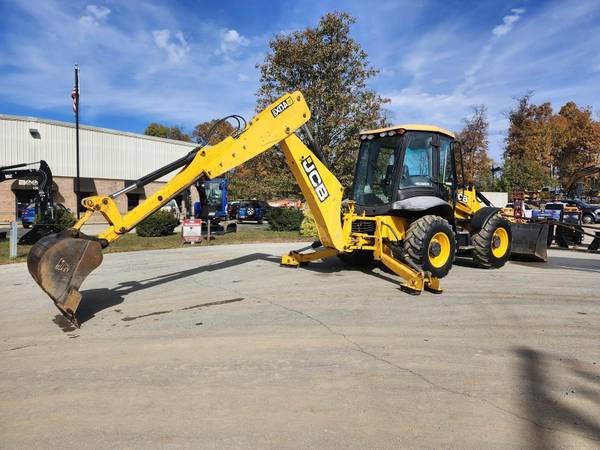 2013 JCB 4CX, dovoz USA — foto 3 z 4
