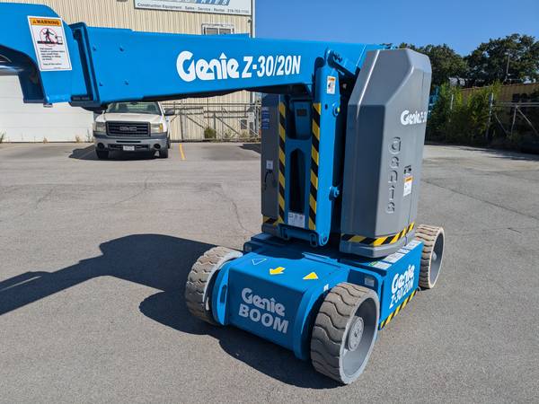 2012 Genie, dovoz USA — foto 4 z 12