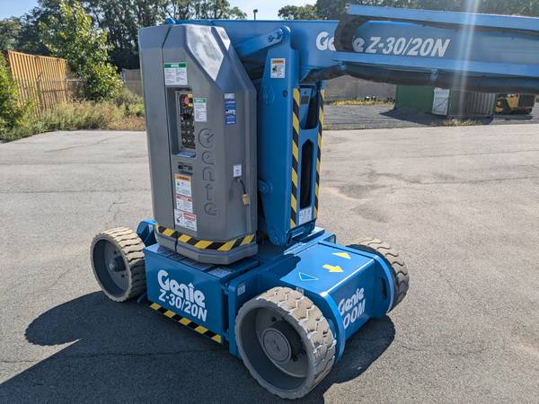 2012 Genie, dovoz USA — foto 7 z 12