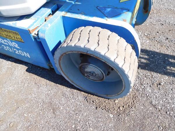 2012 Genie, dovoz USA — foto 8 z 12