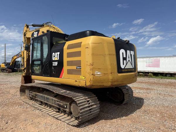 Caterpillar 320, dovoz USA — foto 3 z 12