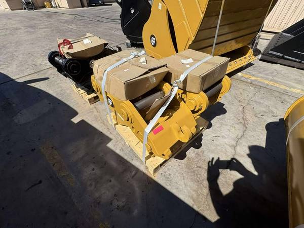Caterpillar BRAND, dovoz USA — foto 7 z 7