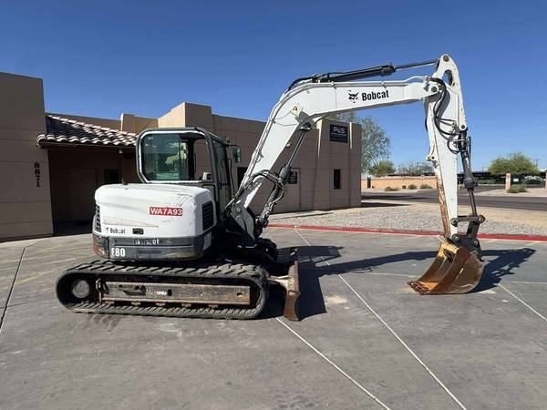 Bobcat E80, dovoz USA — foto 5 z 9