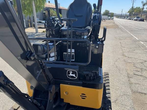 Caterpillar JOHN, dovoz USA — foto 8 z 12