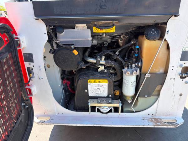 Bobcat S64, dovoz USA — foto 4 z 10