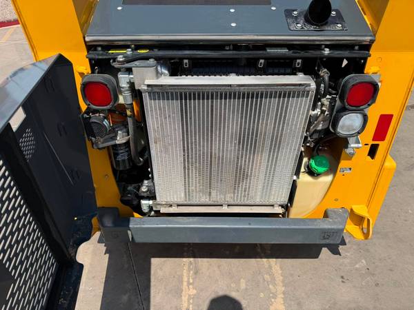 John Deere 316GR, dovoz USA — foto 4 z 9