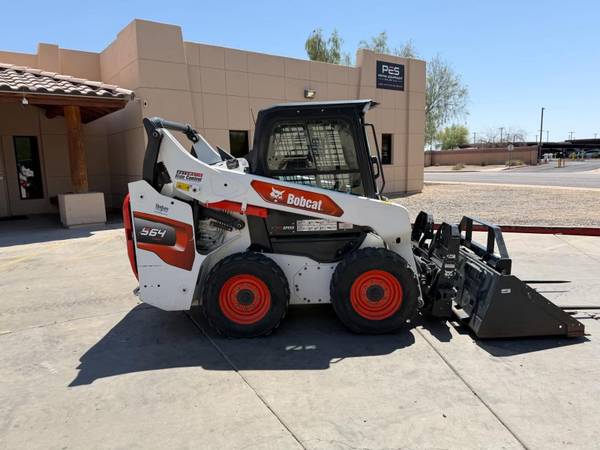 Bobcat S64, dovoz USA — foto 6 z 9