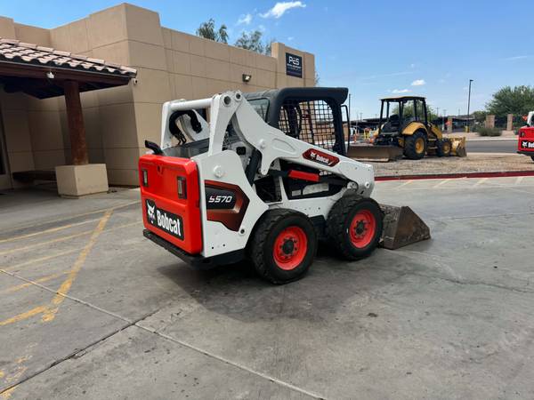 Bobcat S570, dovoz USA — foto 3 z 8