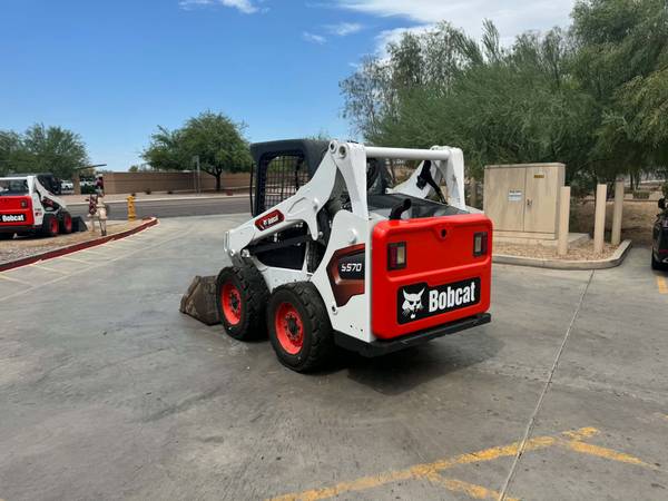 Bobcat S570, dovoz USA — foto 5 z 8