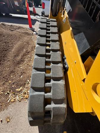 Caterpillar 259D3, dovoz USA — foto 3 z 7