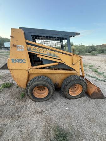 Case SKID, zlatá, dovoz USA — foto 3 z 10