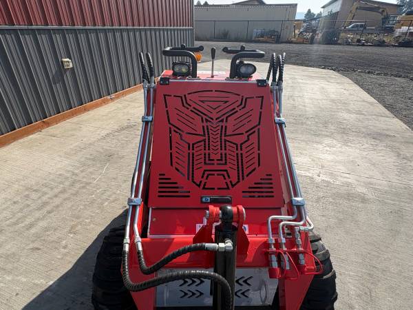 Caterpillar MINI, dovoz USA — foto 4 z 12