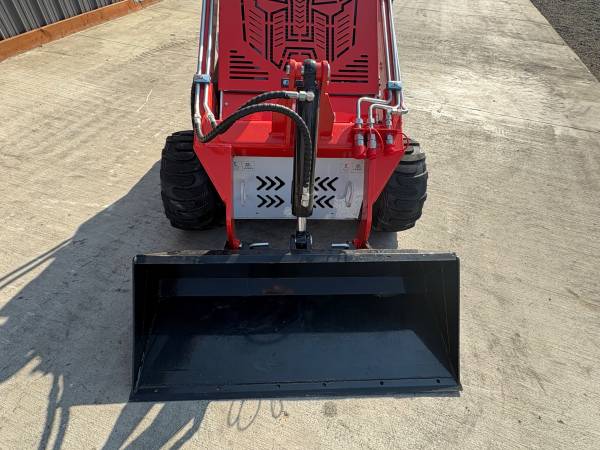 Caterpillar MINI, dovoz USA — foto 5 z 12