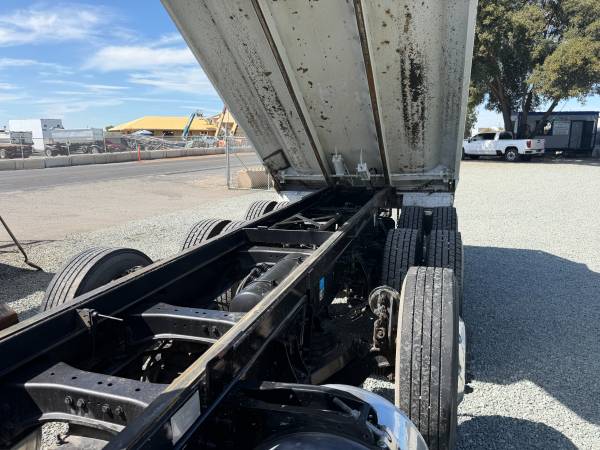 Caterpillar PETERBILT, dovoz USA — foto 11 z 12