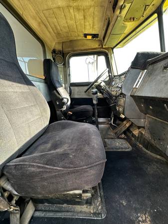 Caterpillar PETERBILT, dovoz USA — foto 8 z 8