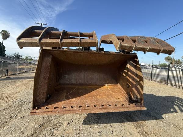 Caterpillar 930M, dovoz USA — foto 4 z 12
