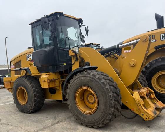 Caterpillar MINT, dovoz USA — foto 6 z 9