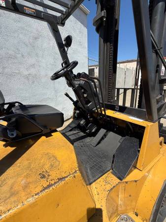 Caterpillar, dovoz USA — foto 5 z 12