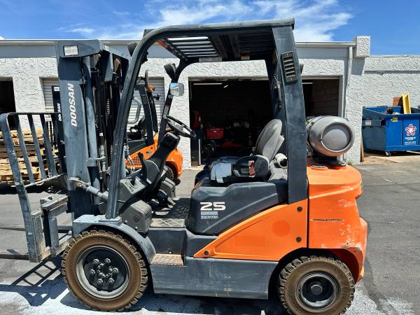 Doosan LOW, dovoz USA — foto 6 z 10