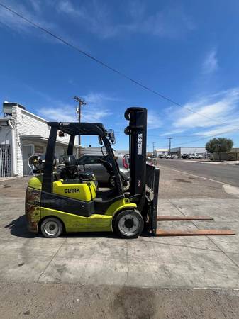 2015 CLARK, dovoz USA — foto 3 z 9