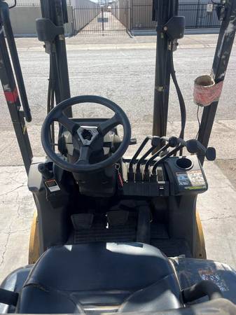 Caterpillar C5000, dovoz USA — foto 5 z 9