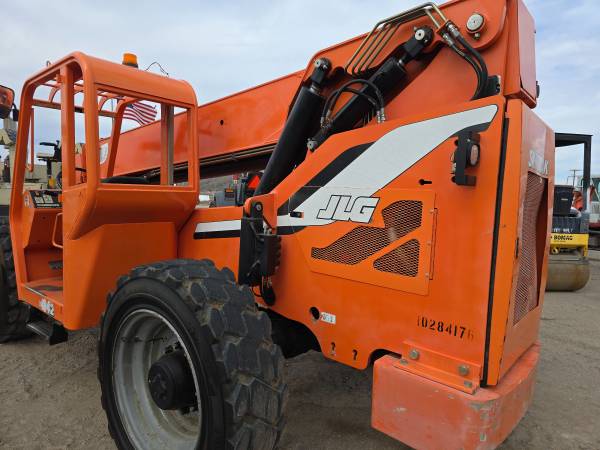 SkyTrak 8042, dovoz USA — foto 2 z 4