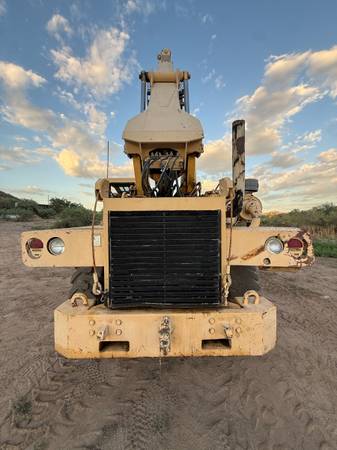 TELEHANDLER, zlatá, dovoz USA — foto 6 z 12