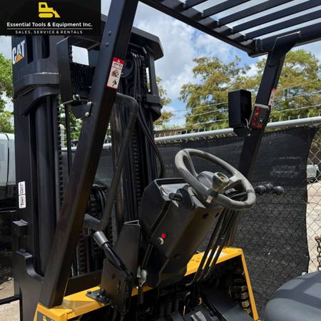 Caterpillar, dovoz USA — foto 9 z 12