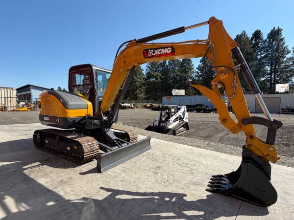 Caterpillar CLOSED, dovoz USA — foto 4 z 12