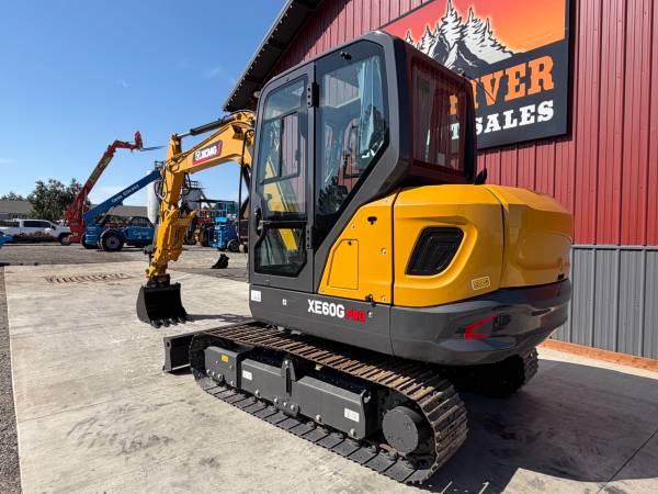 Caterpillar CLOSED, dovoz USA — foto 7 z 12