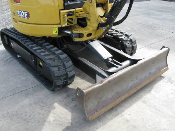 Caterpillar 303E, dovoz USA — foto 5 z 12