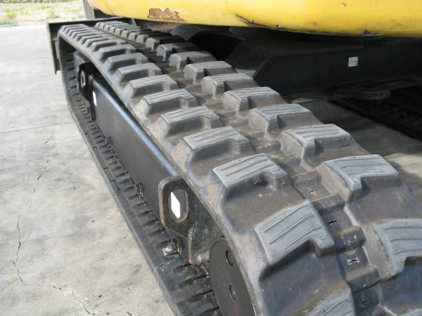Caterpillar 303E, dovoz USA — foto 9 z 12