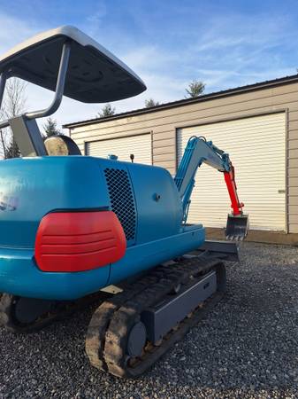 Komatsu PC20, dovoz USA — foto 3 z 10