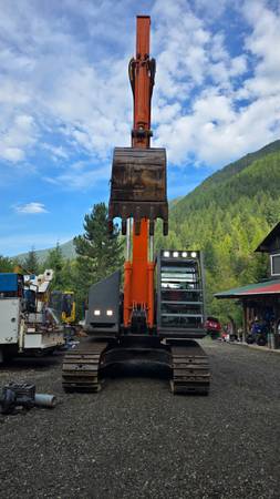 Hitachi 200, dovoz USA — foto 2 z 3