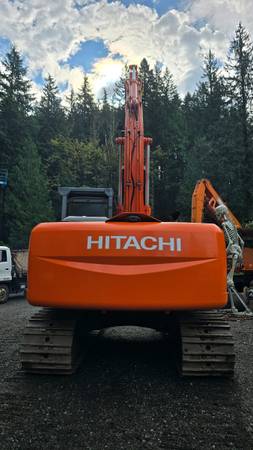 Hitachi 200, dovoz USA — foto 3 z 3