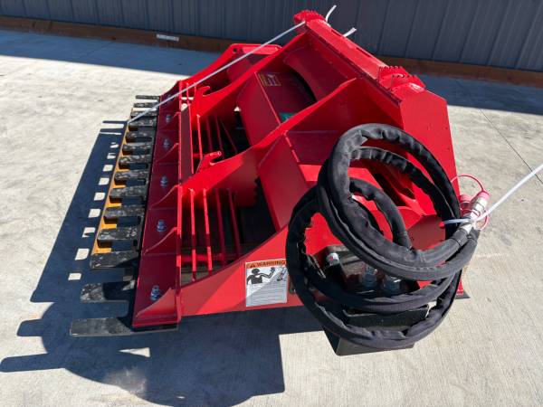 Caterpillar, dovoz USA — foto 2 z 8