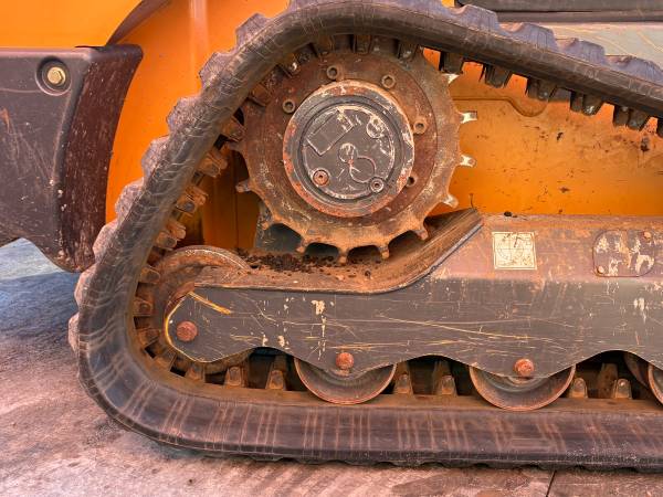 Caterpillar CASE, dovoz USA — foto 7 z 12