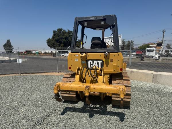 Caterpillar D5, dovoz USA — foto 6 z 11