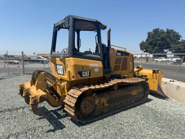 Caterpillar D5, dovoz USA — foto 7 z 11