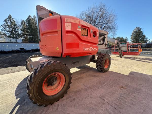 Caterpillar SKYJACK, dovoz USA — foto 7 z 11