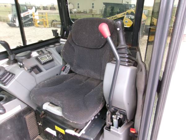 Bobcat E40, dovoz USA — foto 9 z 12