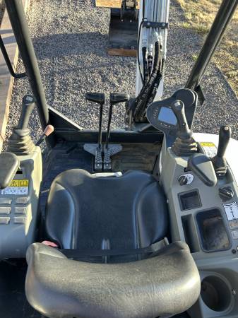 Bobcat E35, dovoz USA — foto 11 z 11
