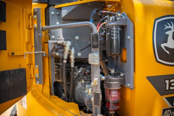 John Deere 135P, dovoz USA — foto 12 z 12