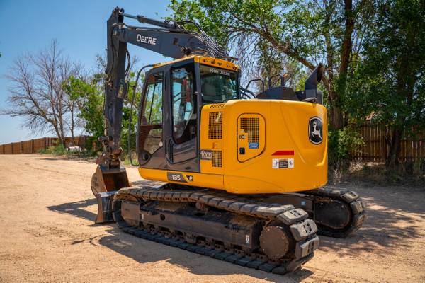 John Deere 135P, dovoz USA — foto 3 z 12