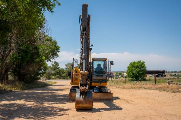 John Deere 135P, dovoz USA — foto 4 z 12