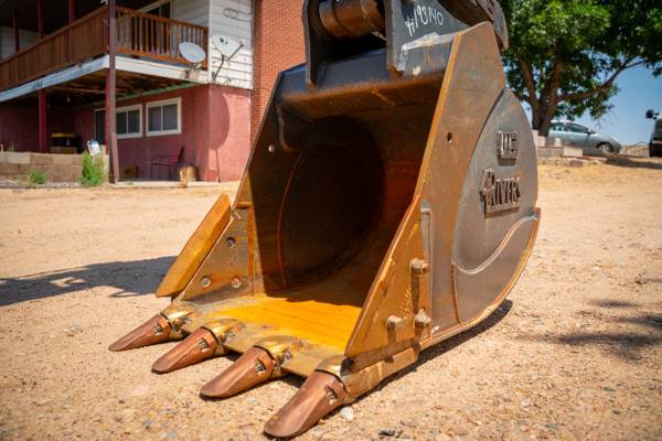 John Deere 135P, dovoz USA — foto 9 z 12