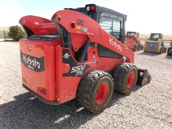 Kubota SSV75, dovoz USA — foto 4 z 12